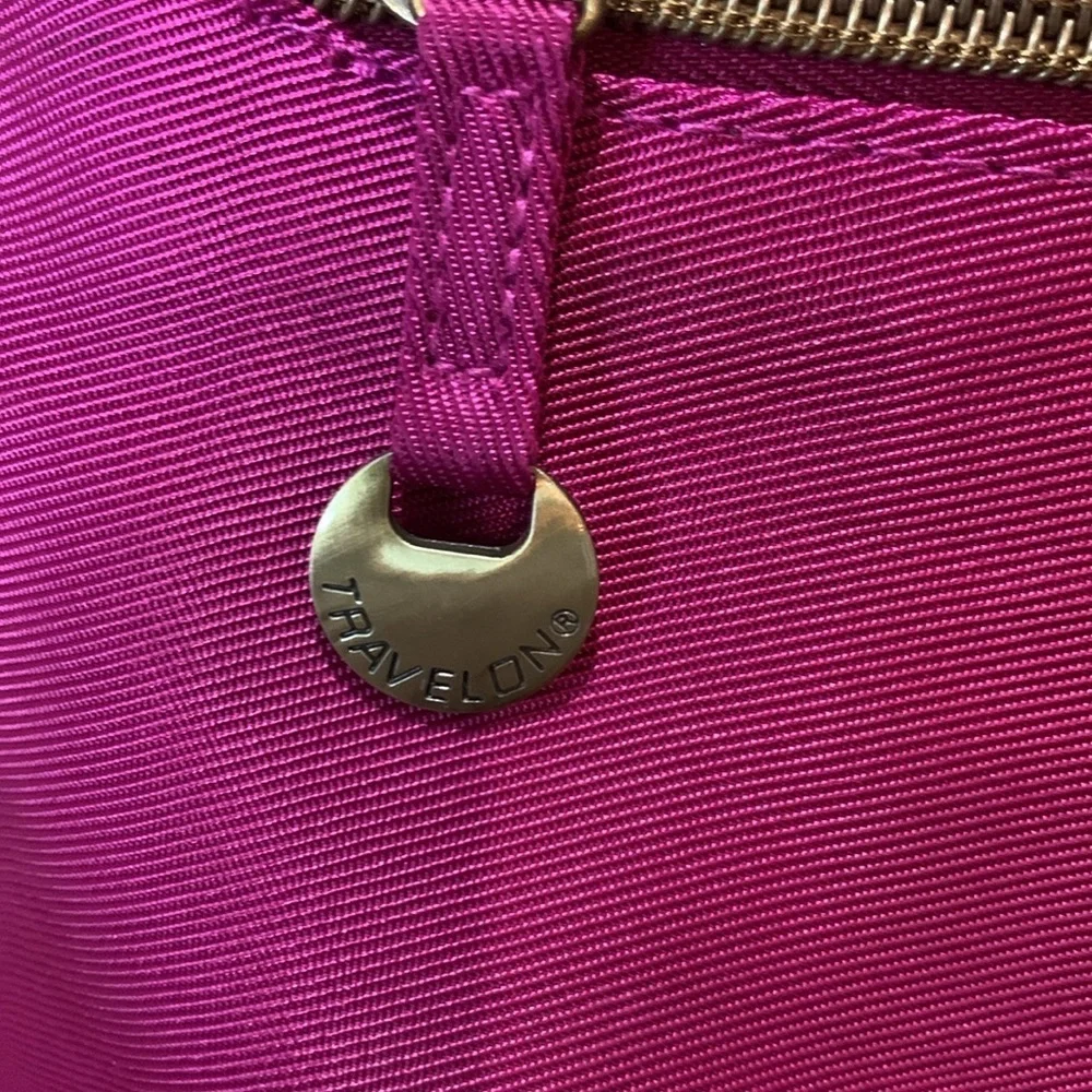 Travelon magenta cloth purse withh adjustable strap